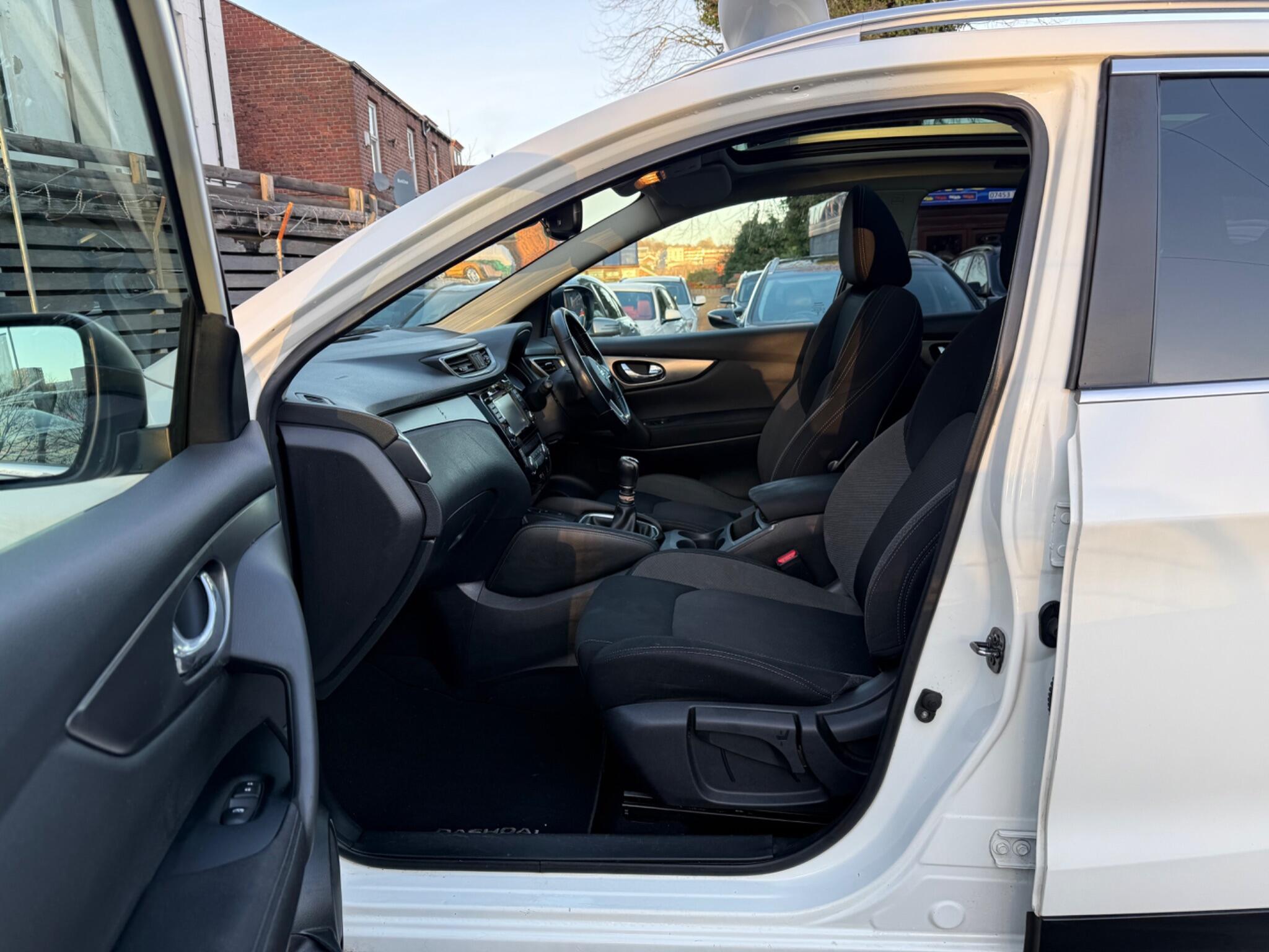 Nissan Qashqai - Image 23