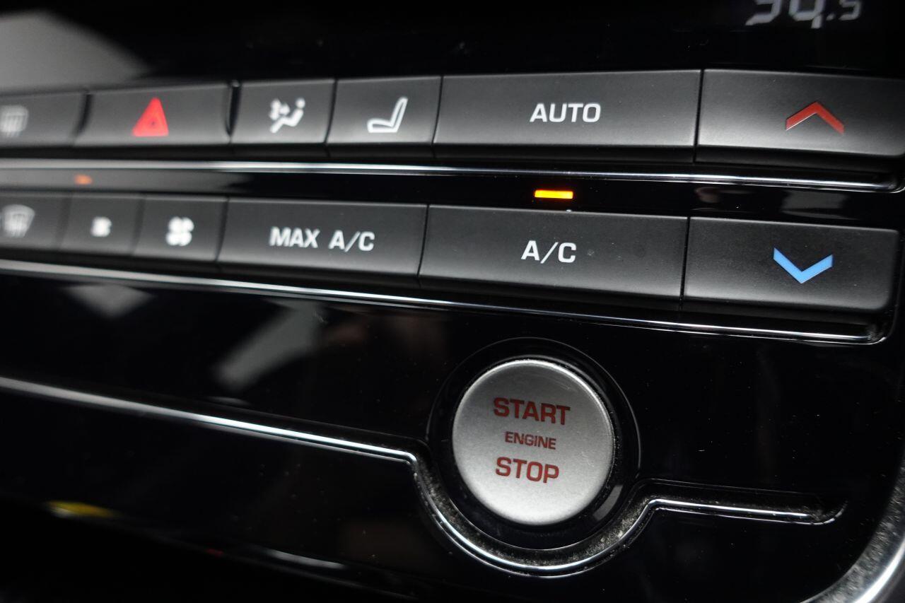 Jaguar XF - Image 38