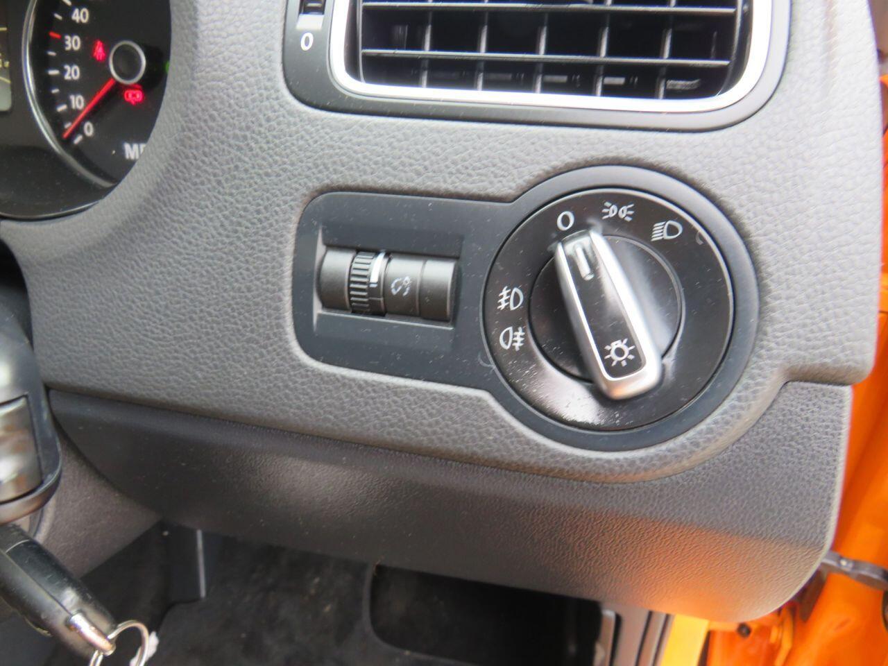 Volkswagen Polo - Image 20