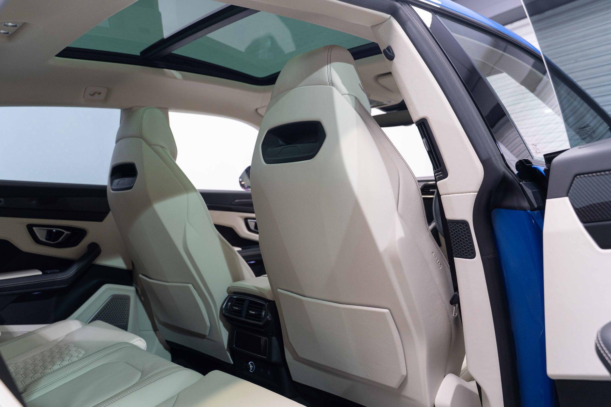 Lamborghini Urus - Image 34