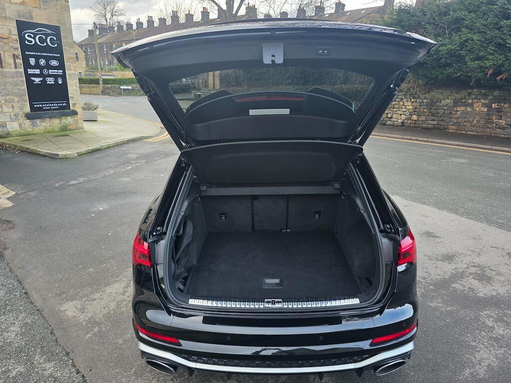 Audi RS Q3 - Image 13