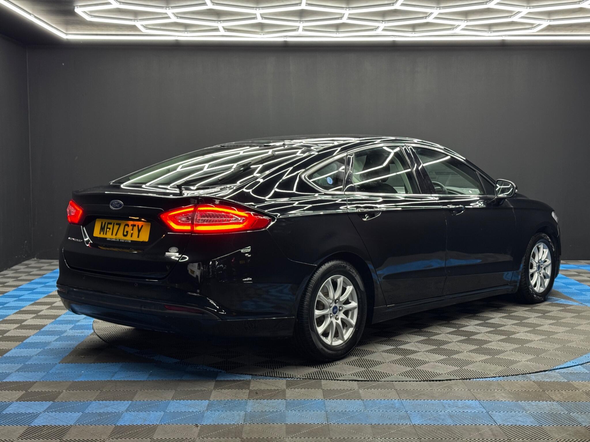 Ford Mondeo - Image 5