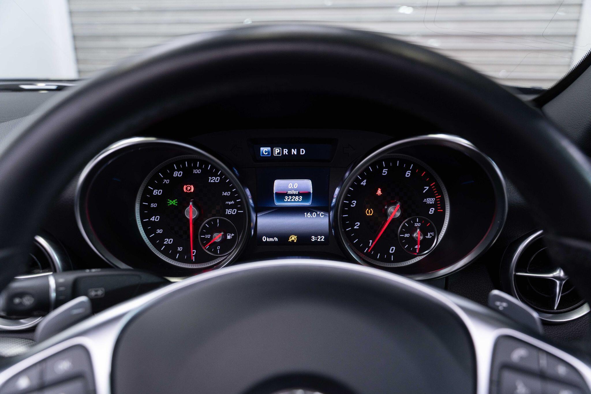 Mercedes SLC - Image 27