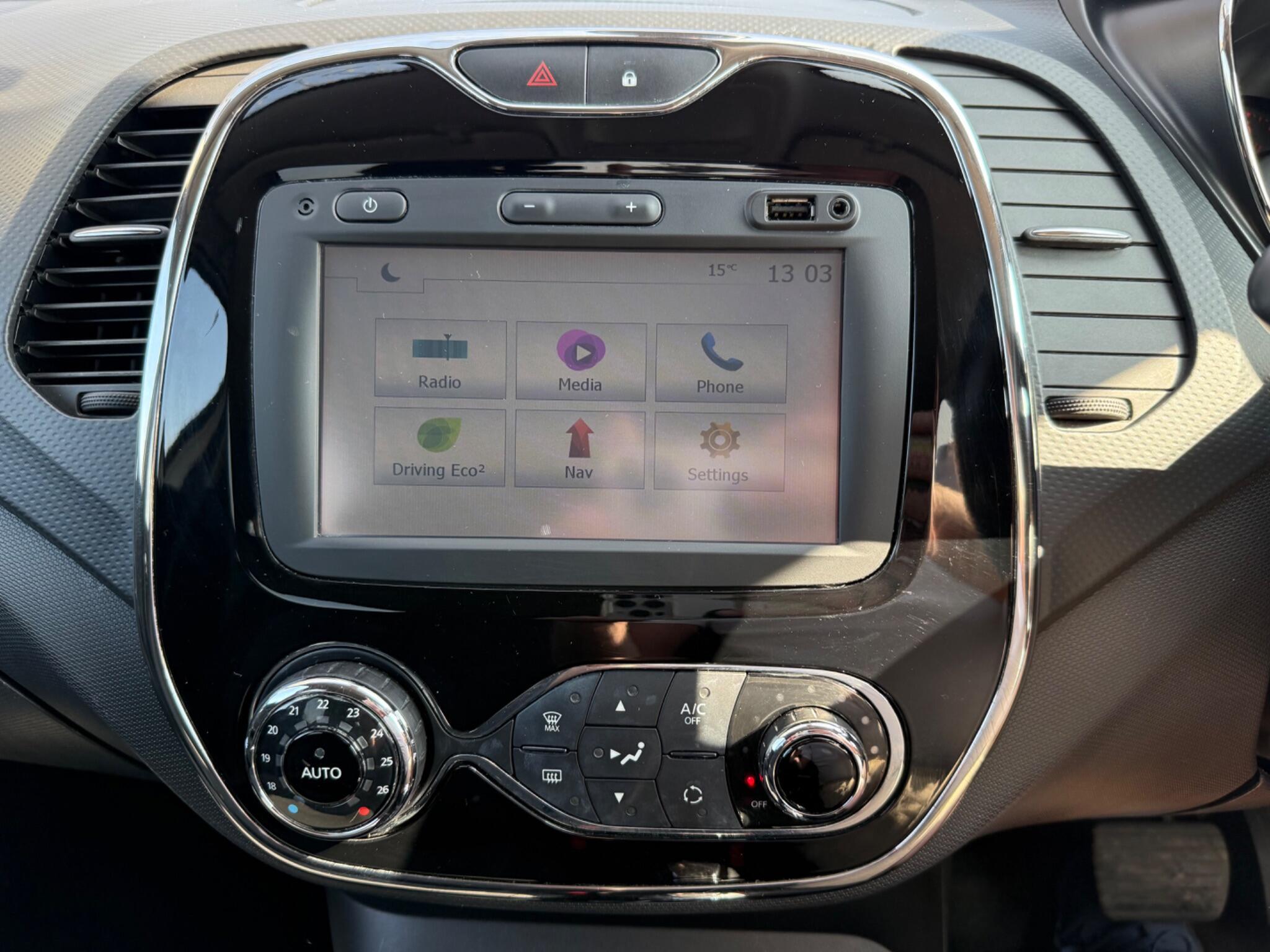 Renault Captur - Image 33