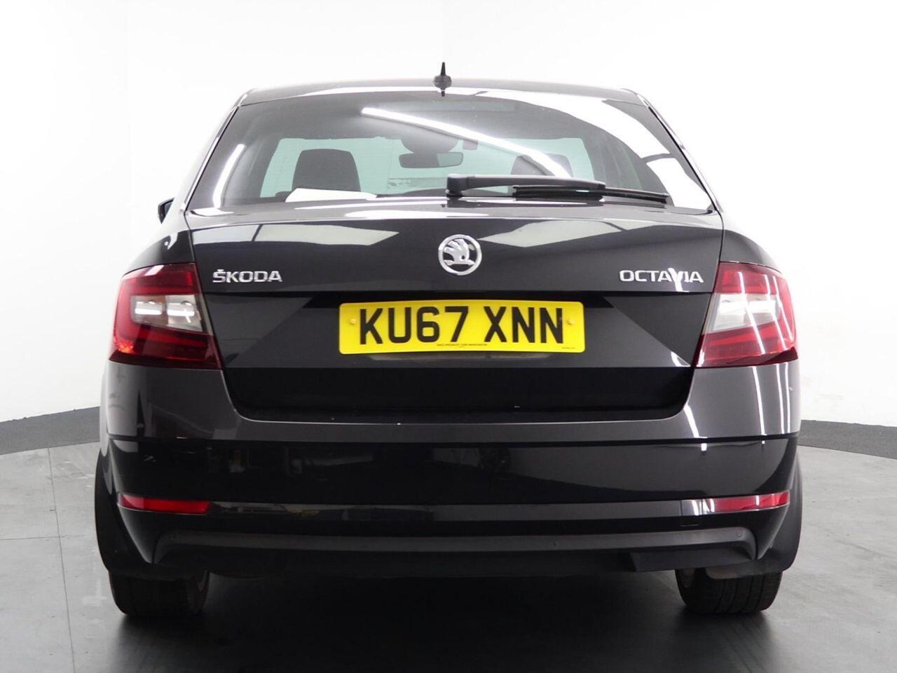 Skoda Octavia - Image 8