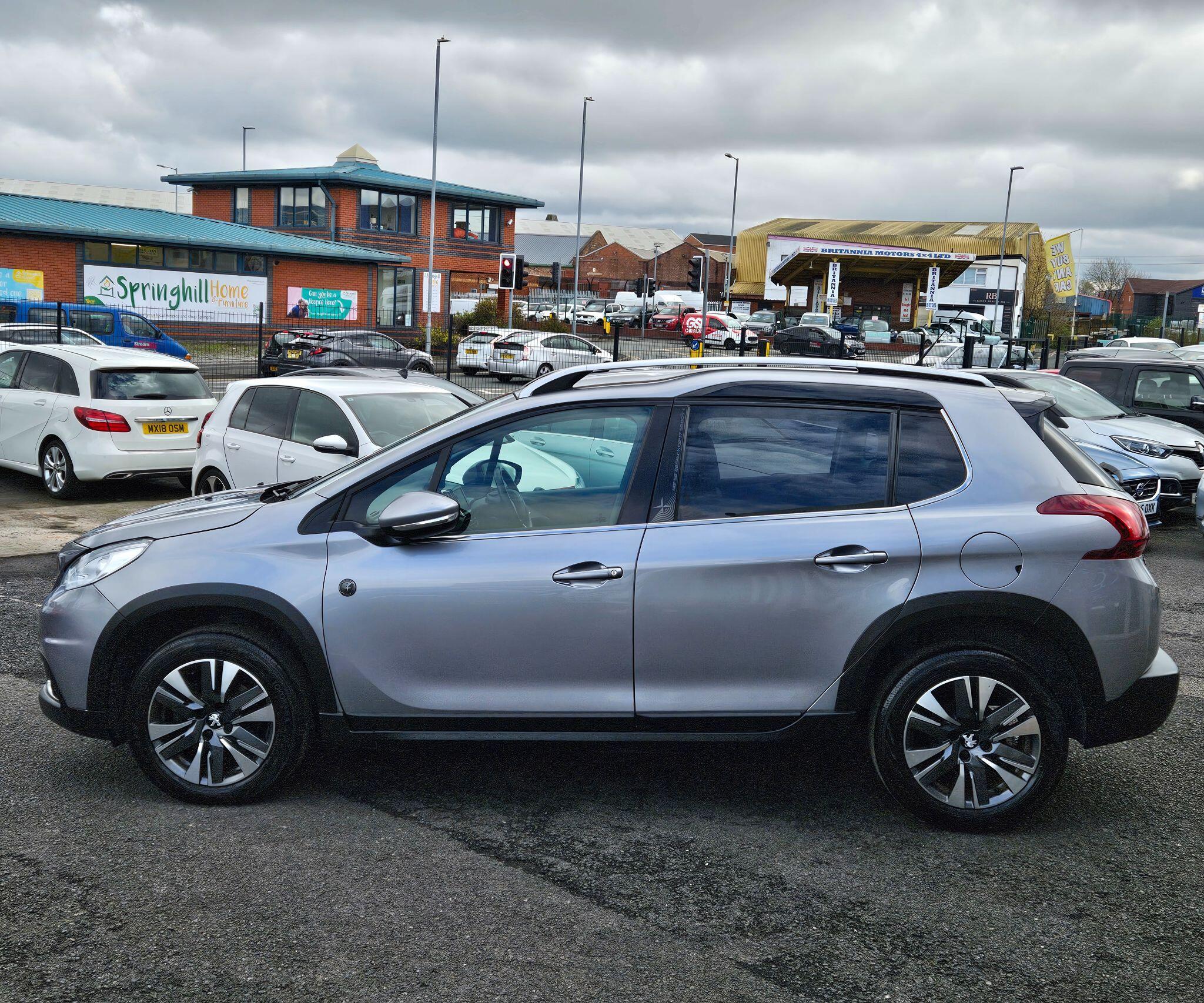 Peugeot 2008 - Image 11