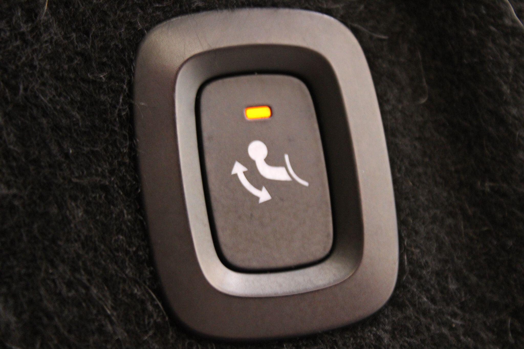 Volvo XC60 - Image 18