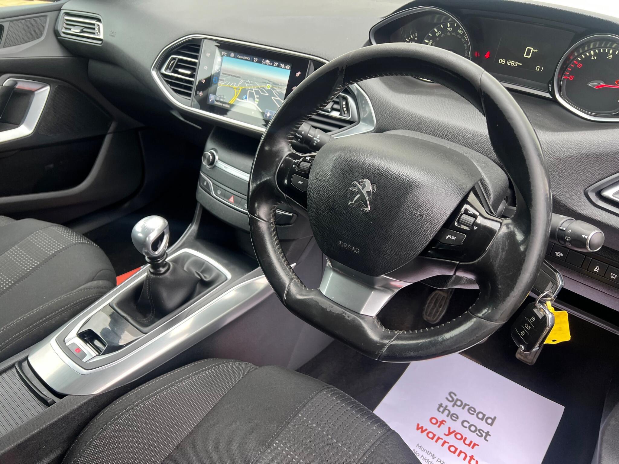 Peugeot 308 - Image 14