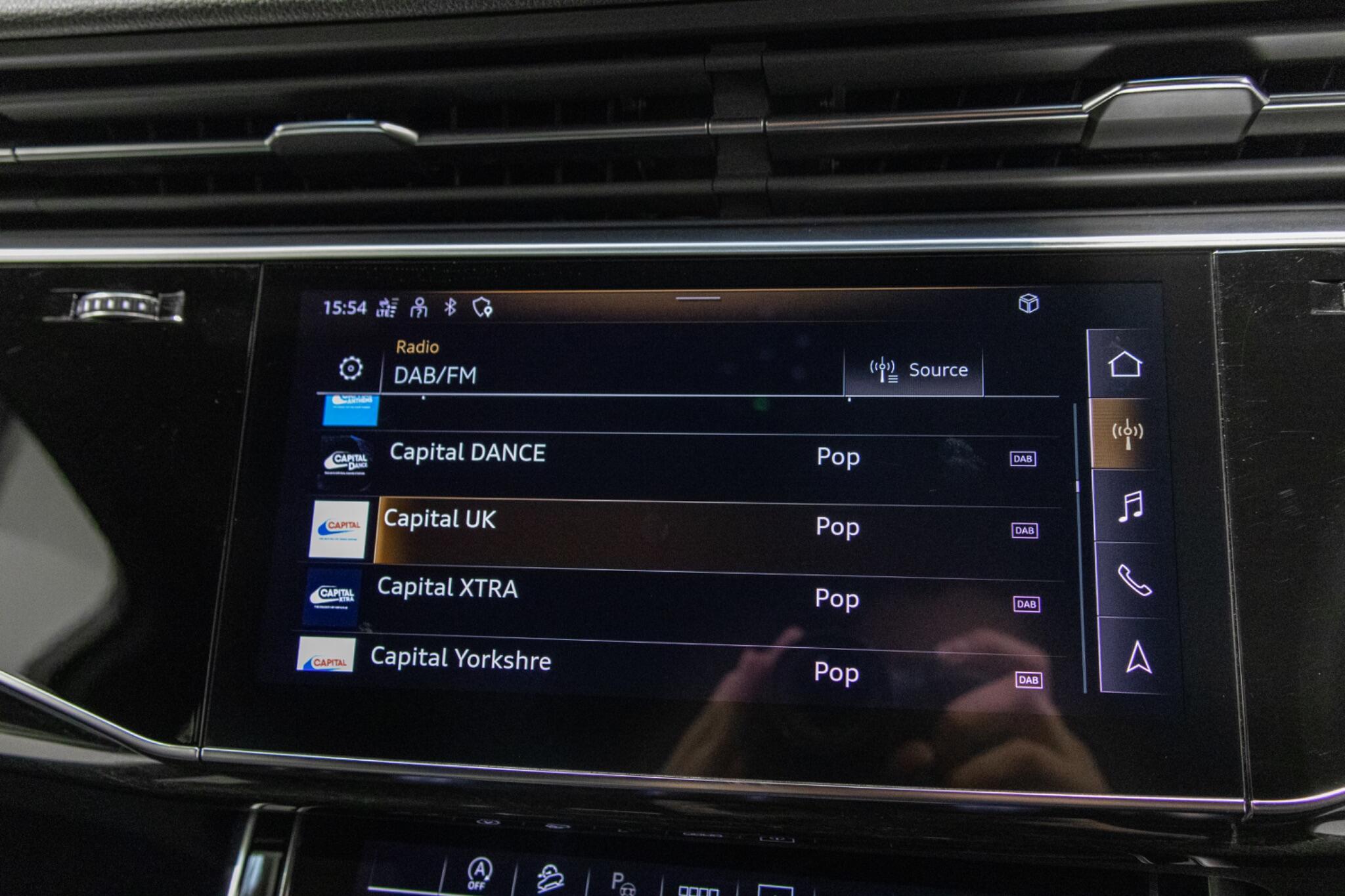 Audi SQ7 - Image 19