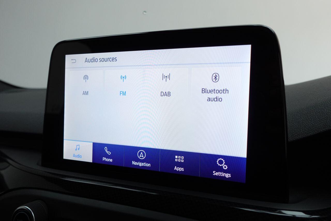 Ford Focus - Image 32