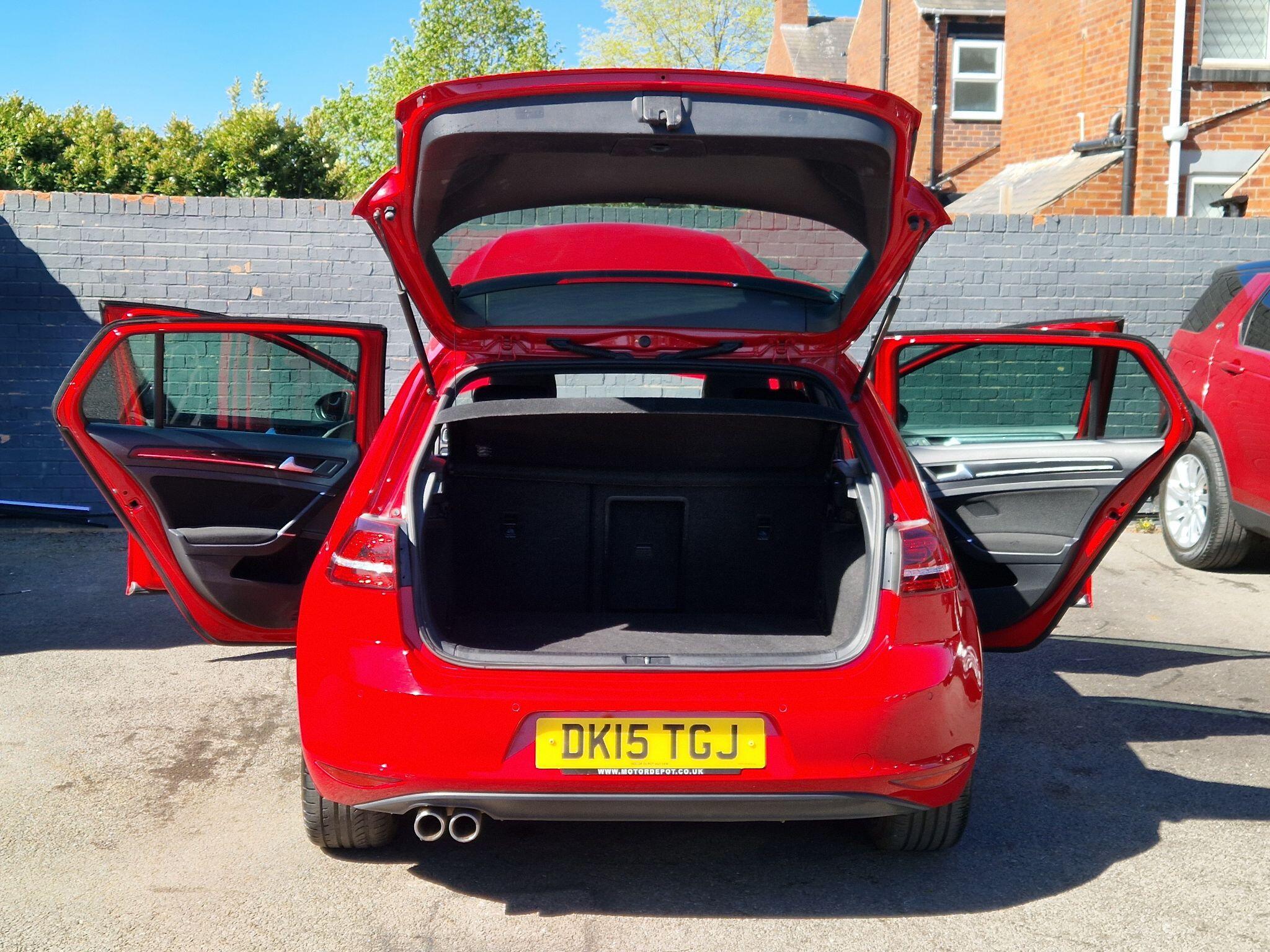 Volkswagen Golf - Image 20