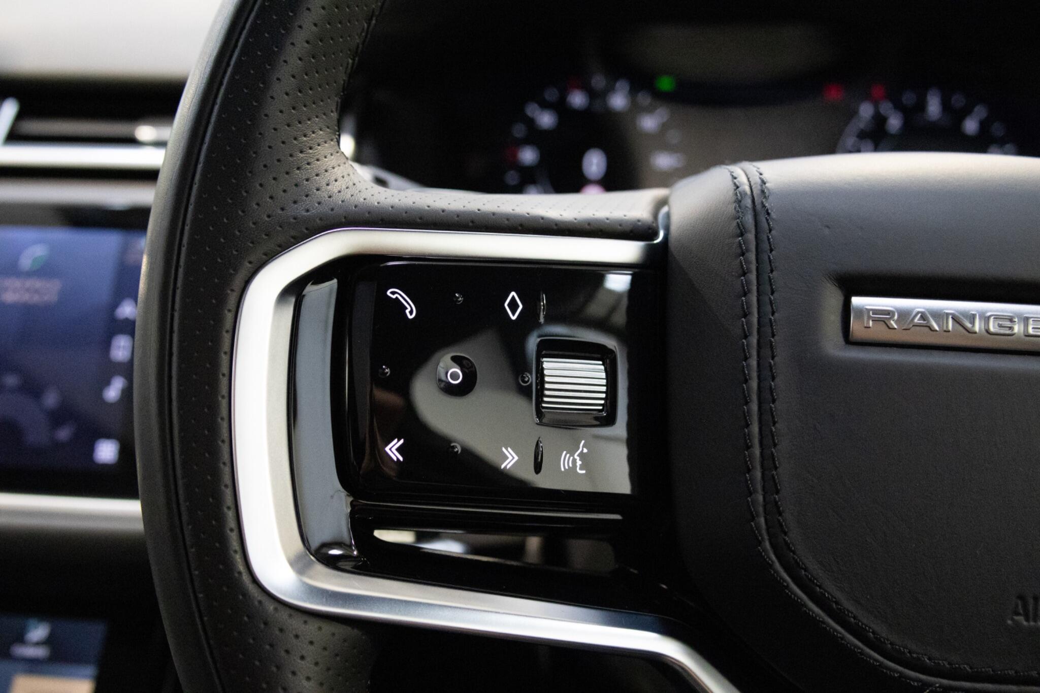 Land Rover Range Rover Velar - Image 17