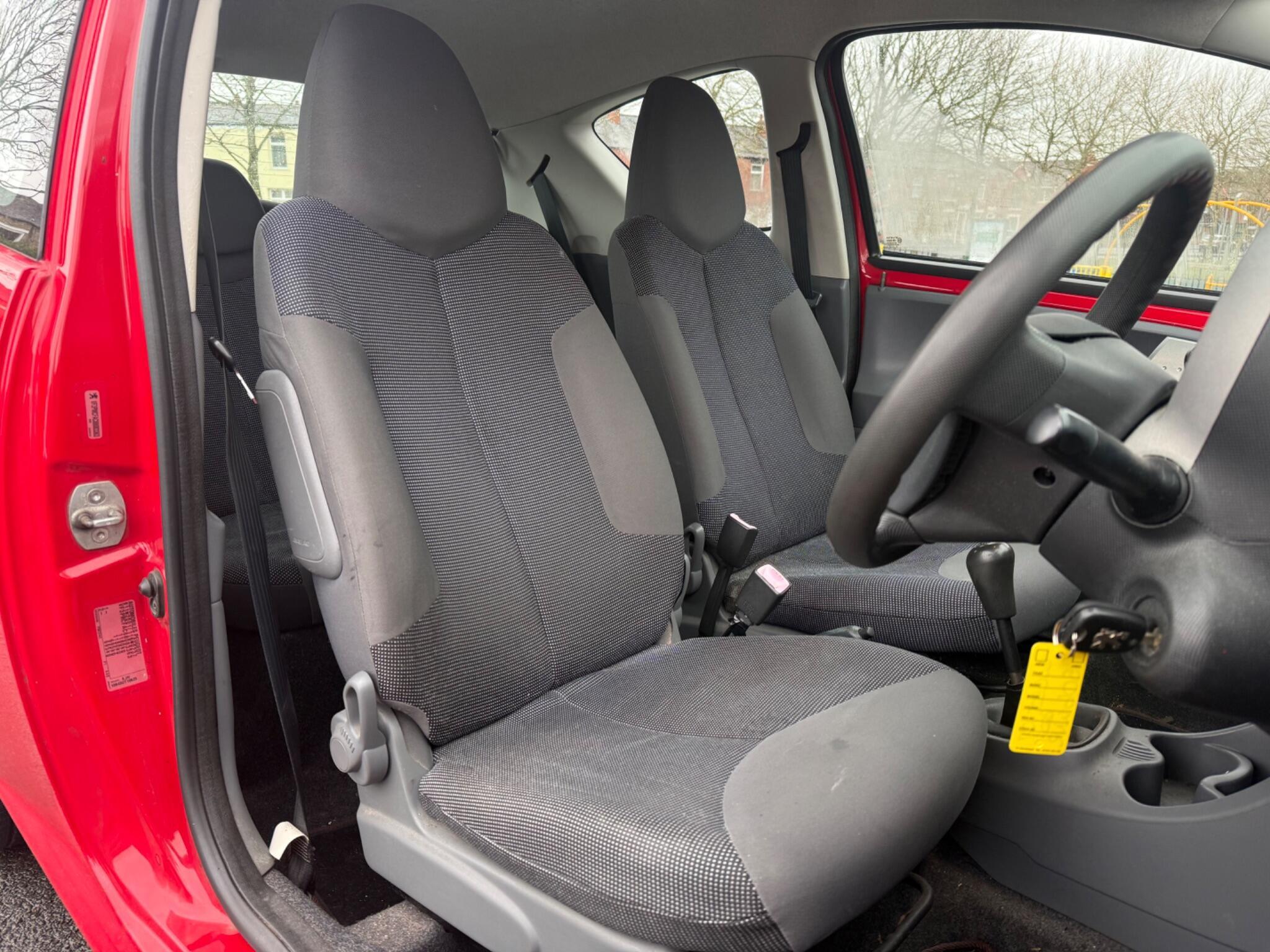 Peugeot 107 - Image 9