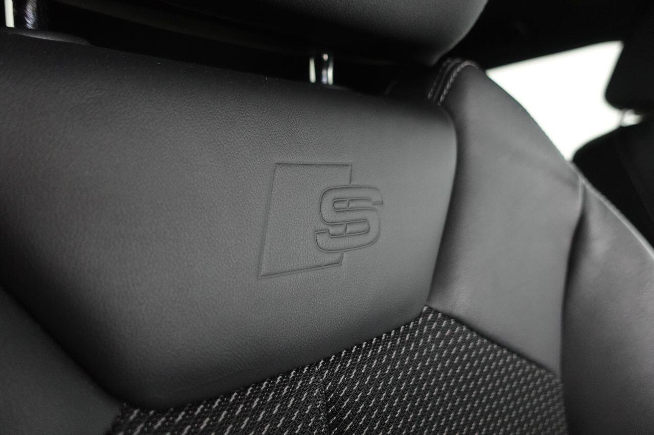 Audi Q3 - Image 18