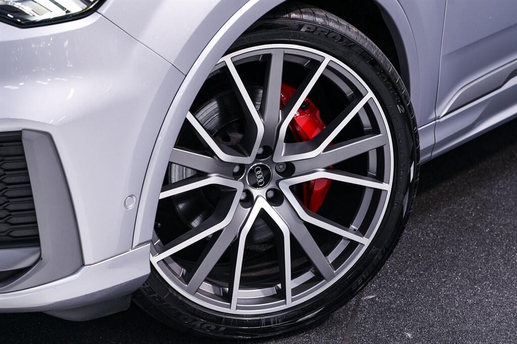 Audi Q7 - Image 3