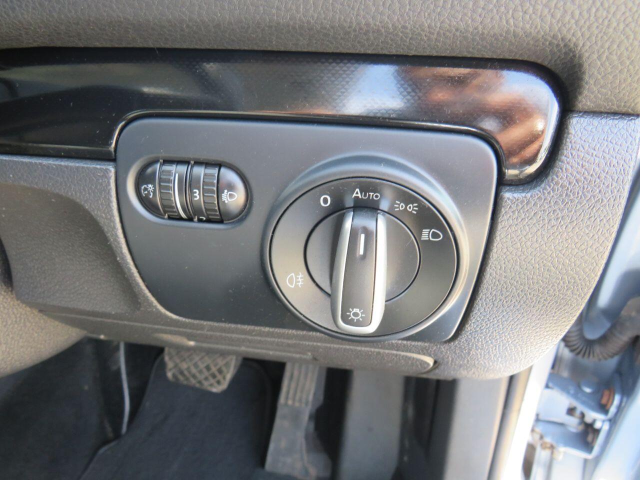 Volkswagen Golf - Image 20