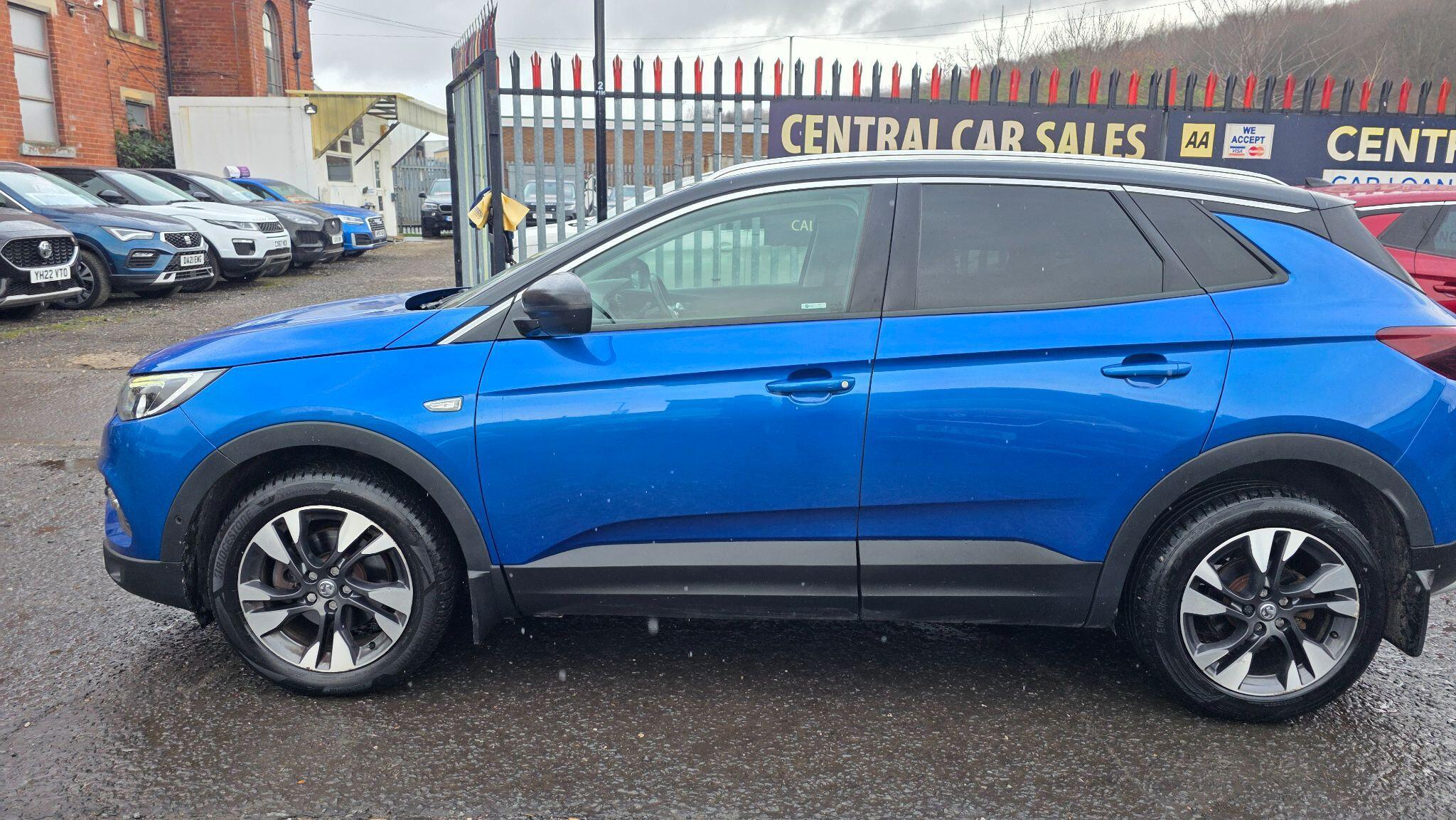 Vauxhall Grandland X - Image 20
