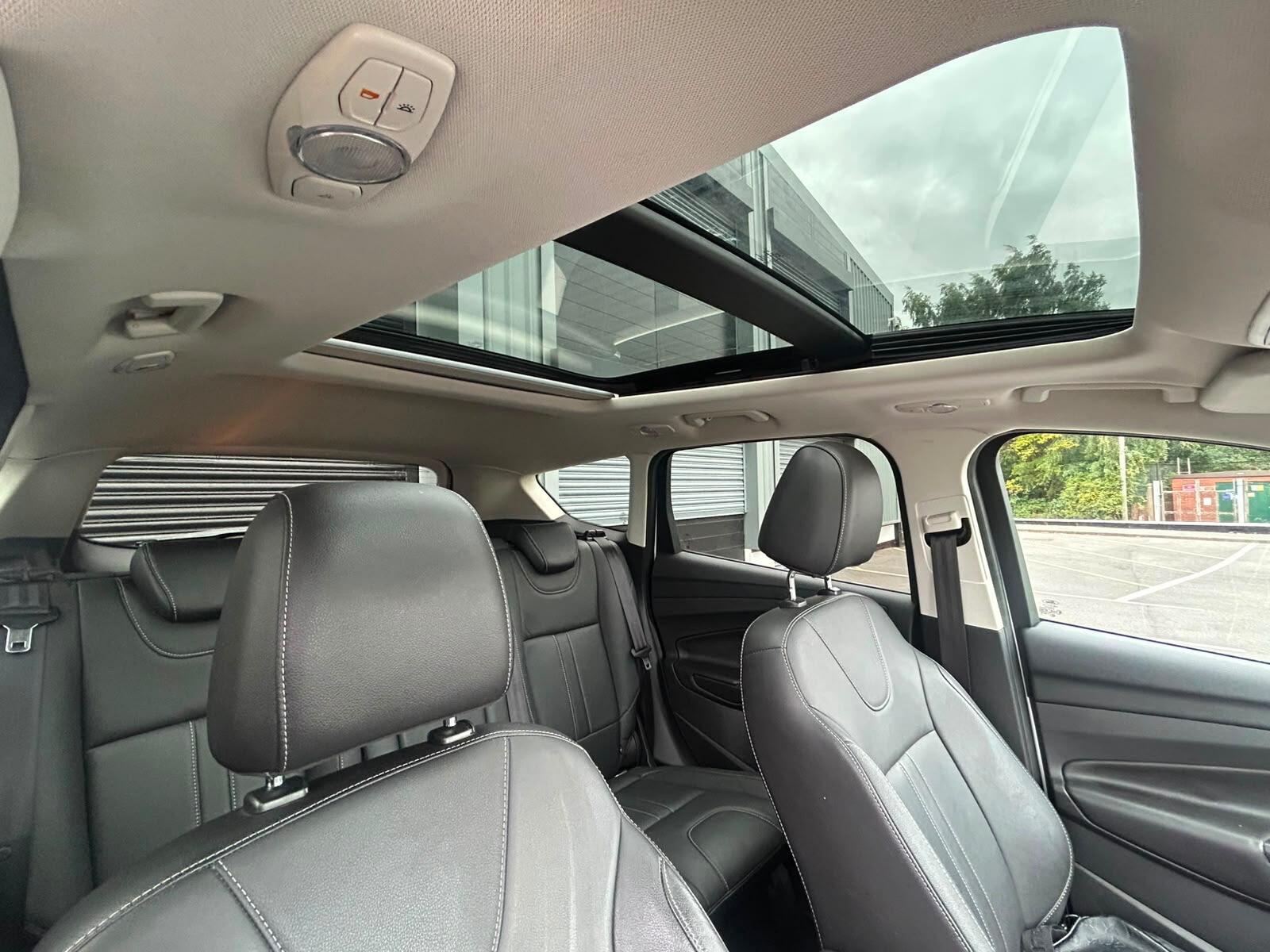 Ford Kuga - Image 14
