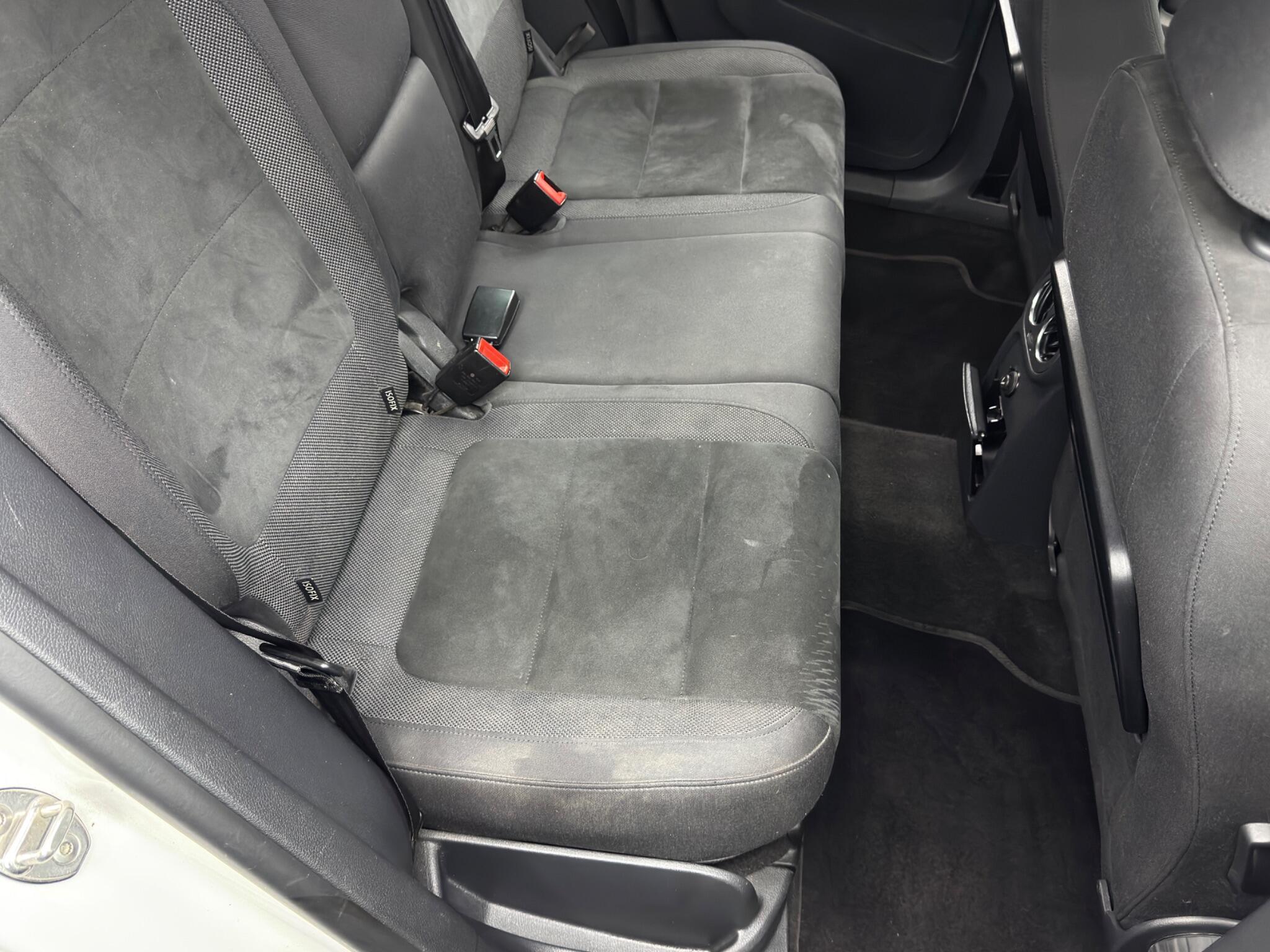 Volkswagen Tiguan - Image 16