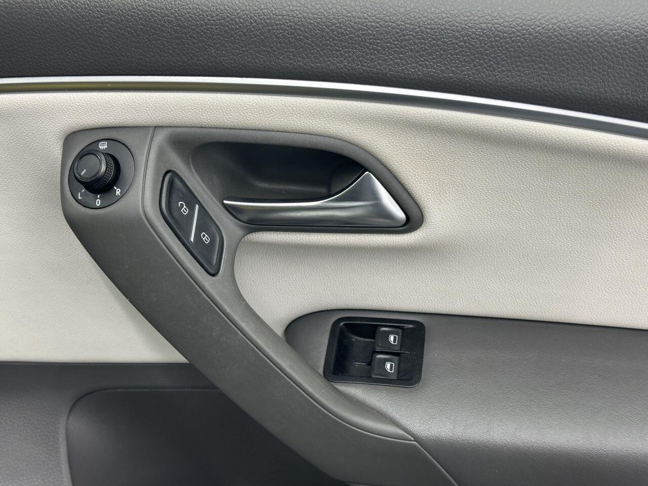 Volkswagen Polo - Image 17