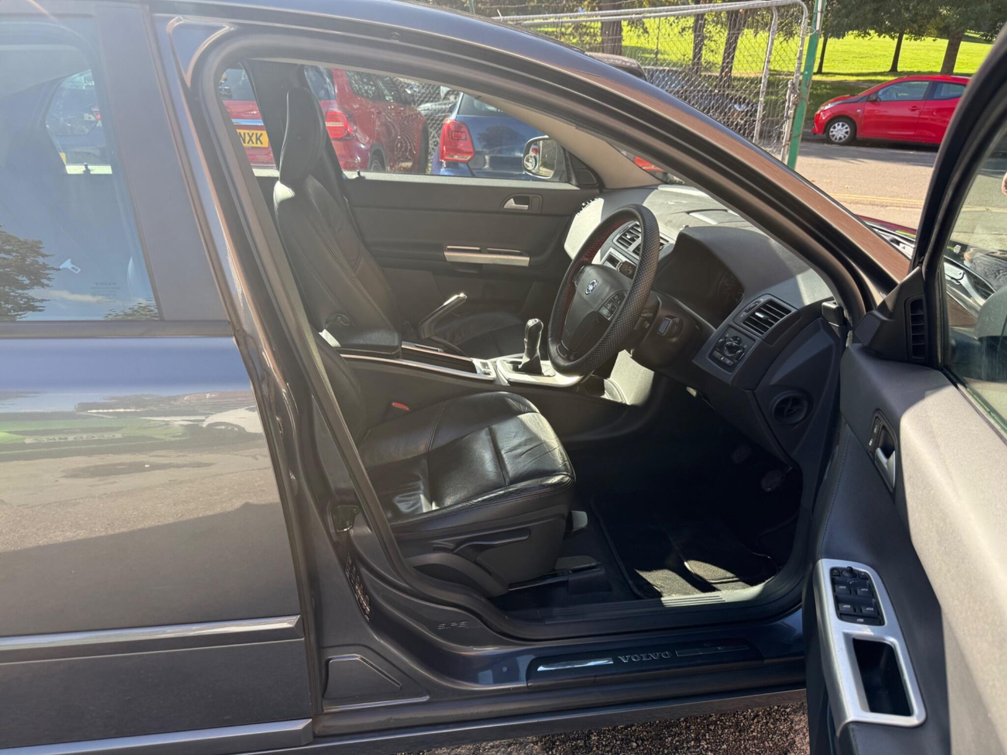 Volvo S40 - Image 16