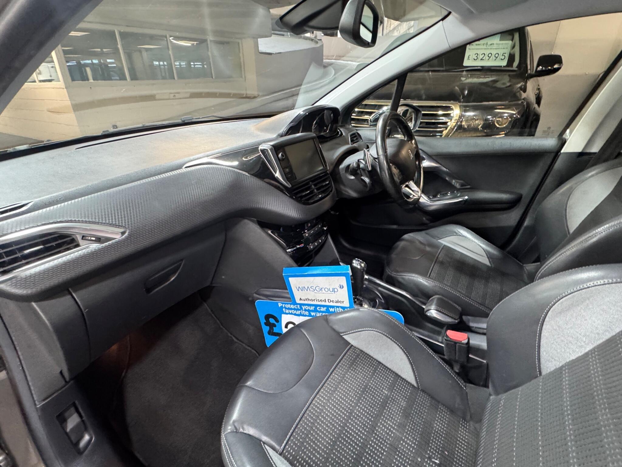 Peugeot 2008 - Image 10