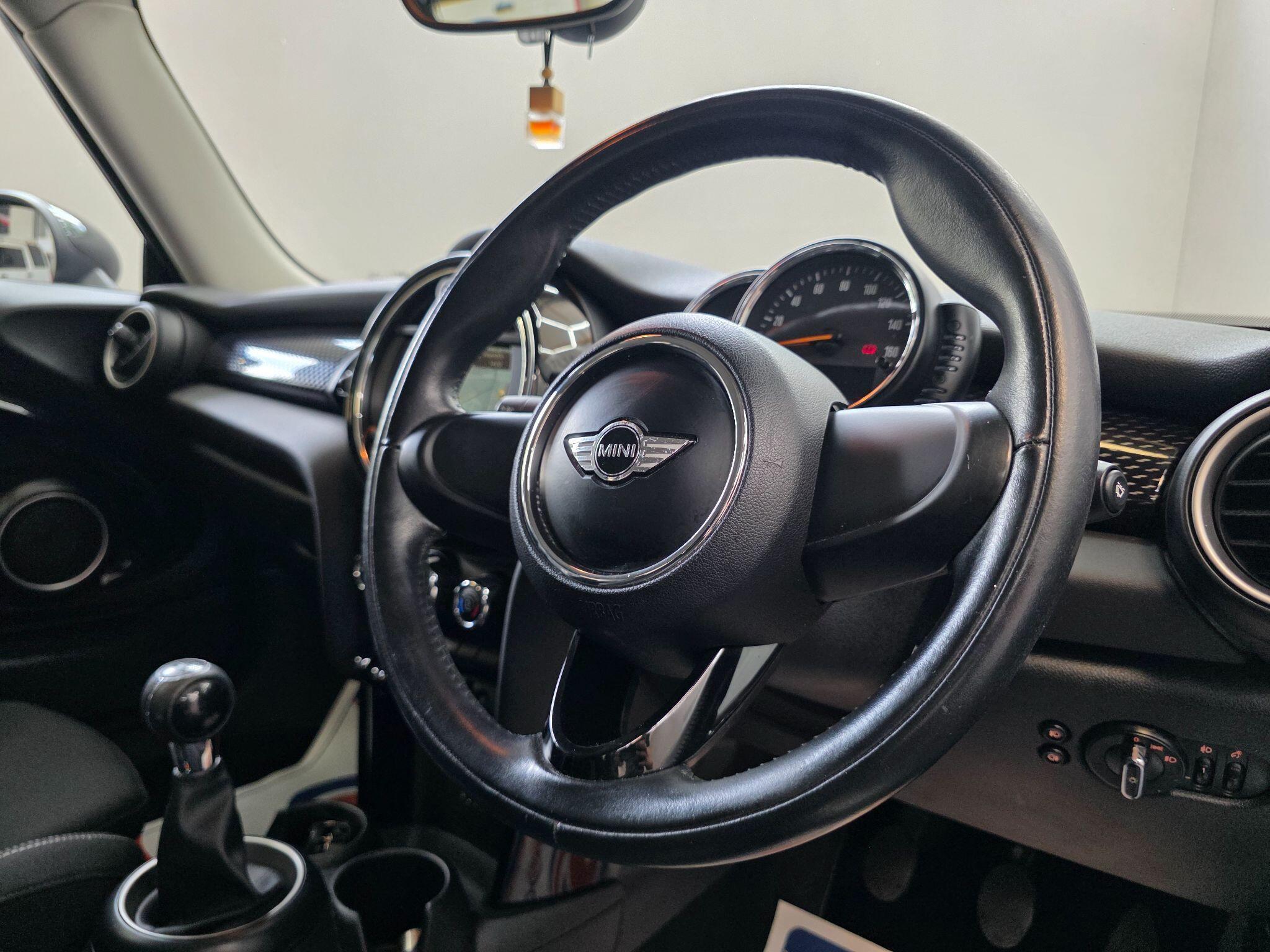 MINI Hatch - Image 13