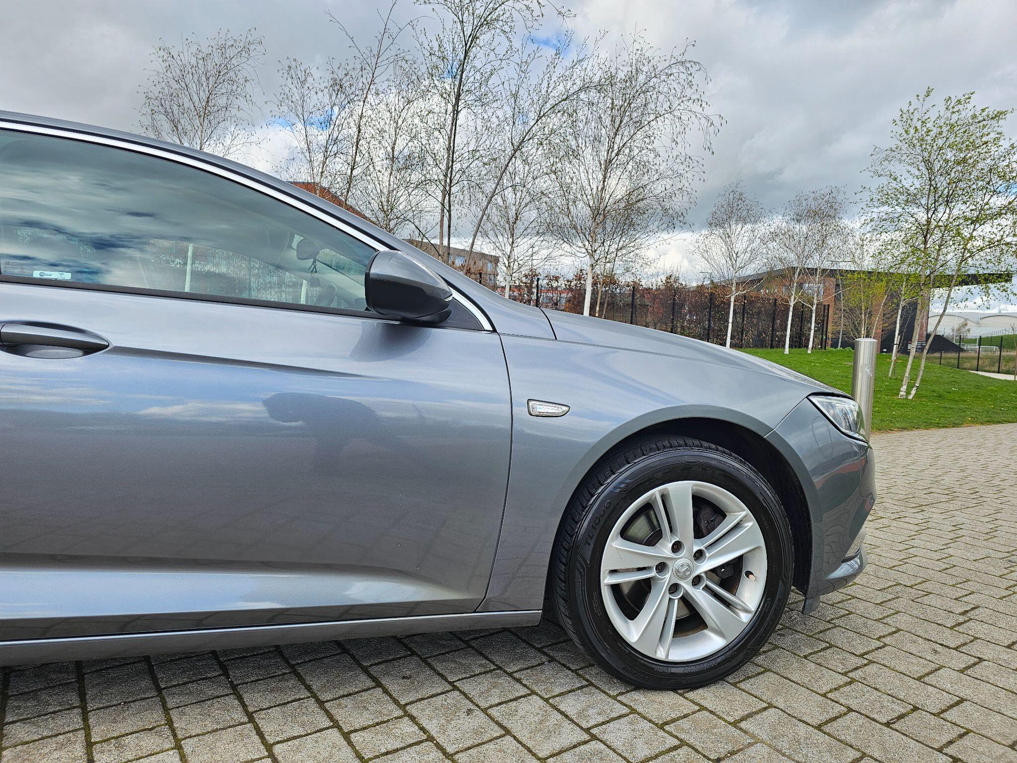 Vauxhall Insignia - Image 4