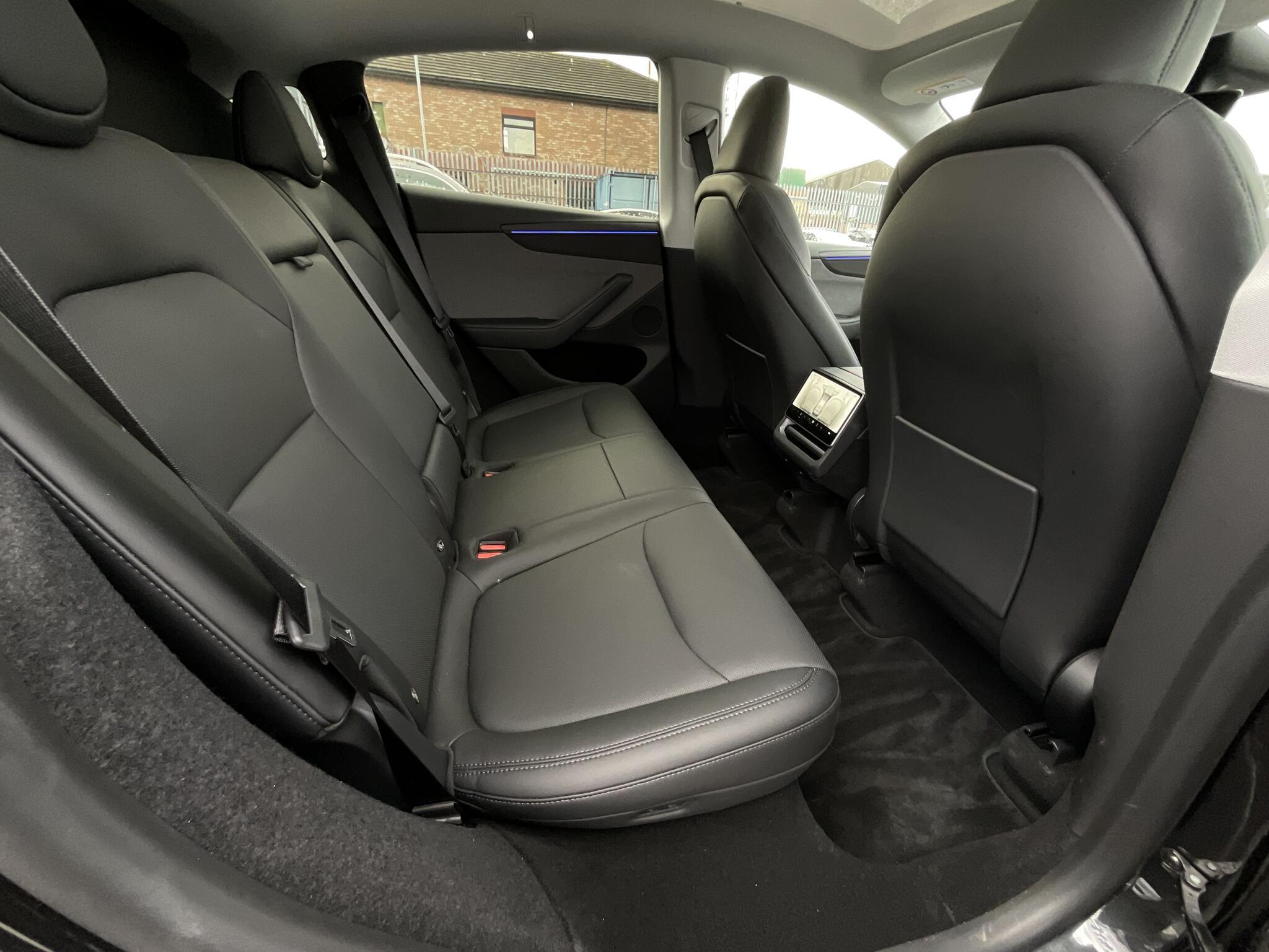 Tesla Model Y - Image 12