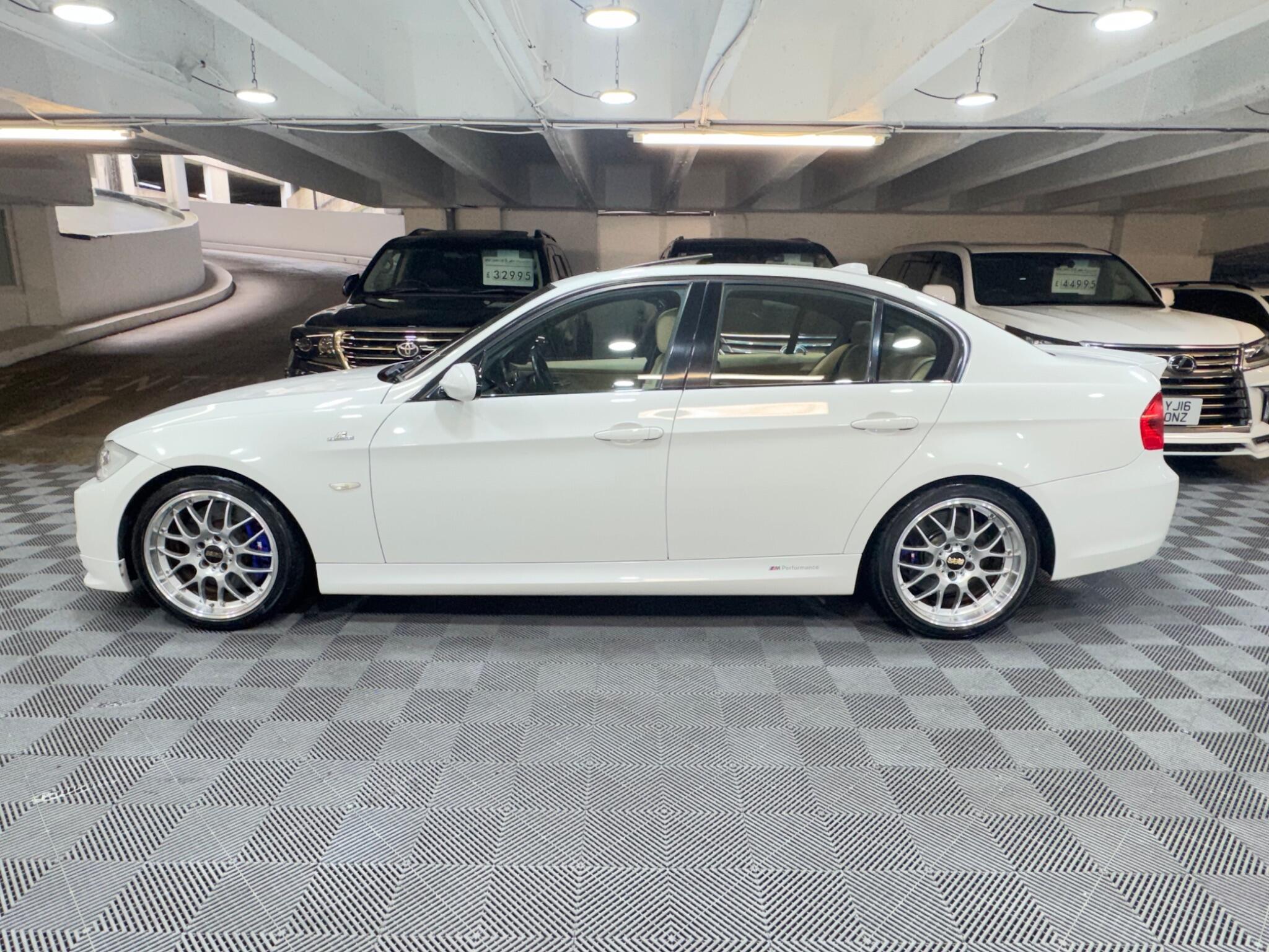 BMW 3 Series - Image 2
