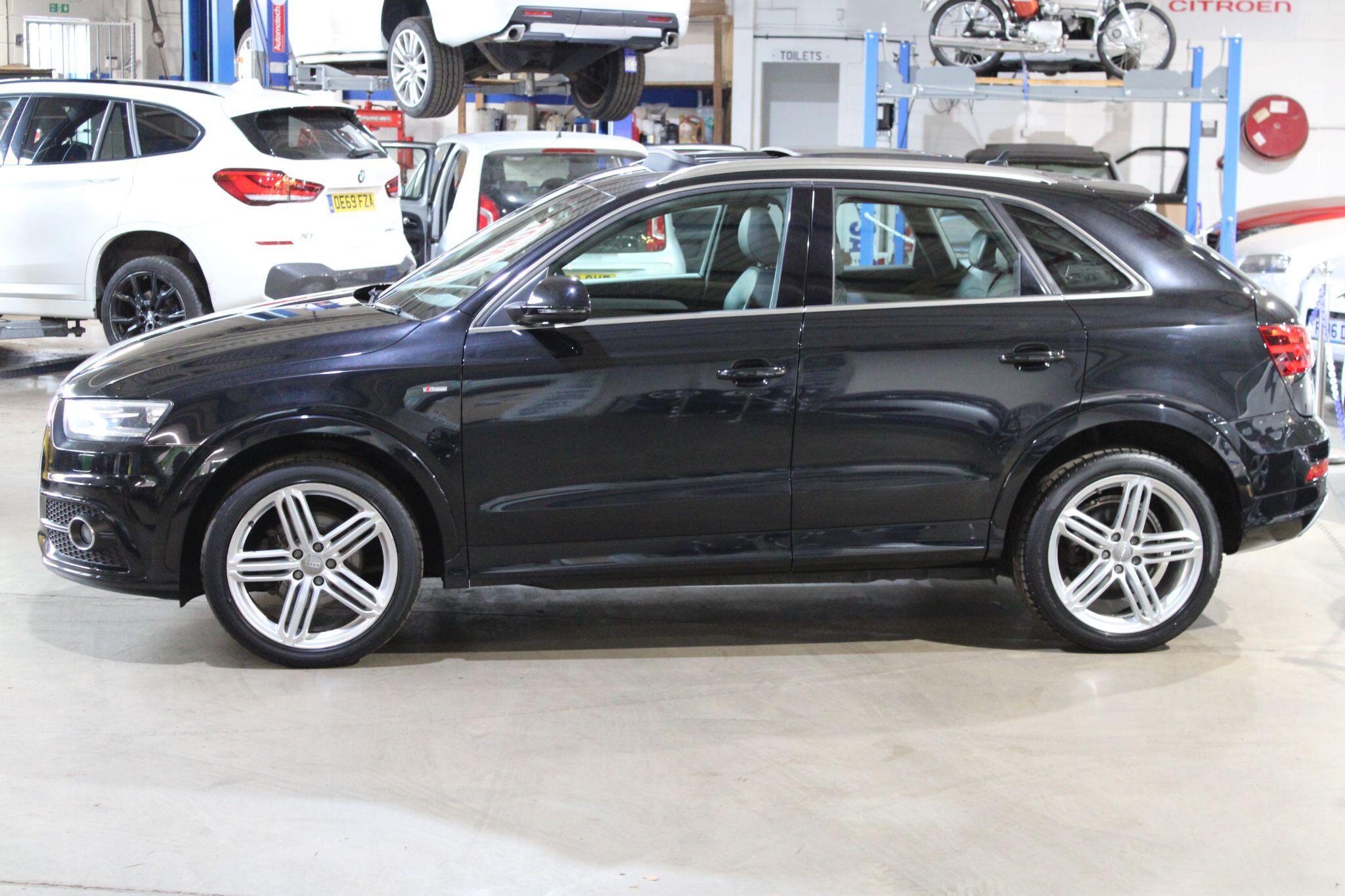 Audi Q3 - Image 5