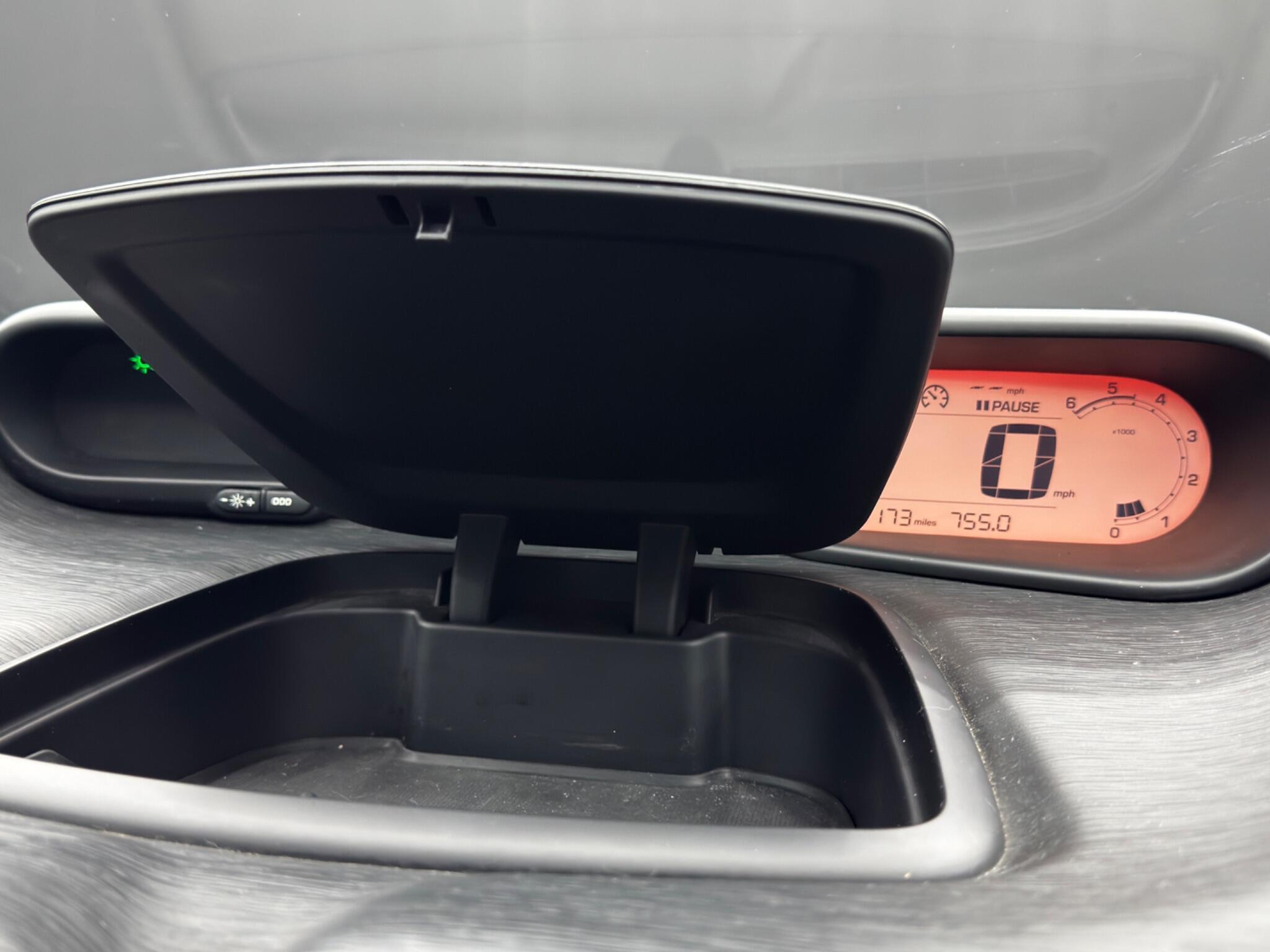 Citroen C3 Picasso - Image 21