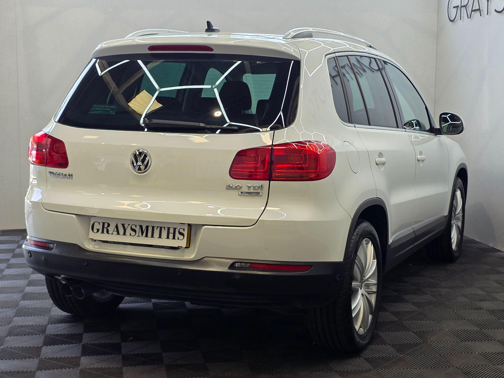 Volkswagen Tiguan - Image 9