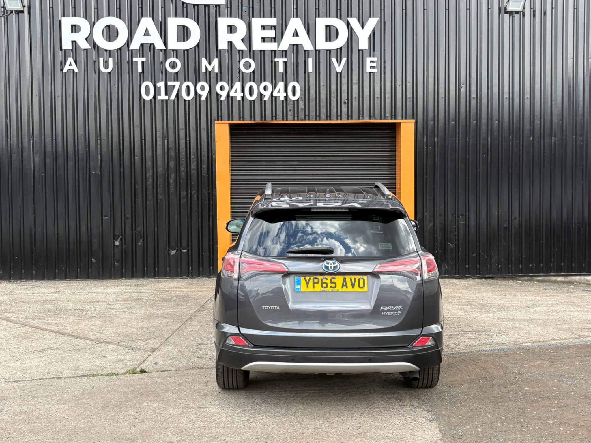 Toyota RAV4 - Image 5