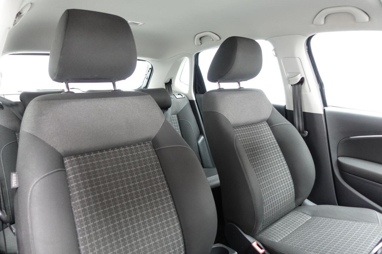 Volkswagen Polo - Image 9
