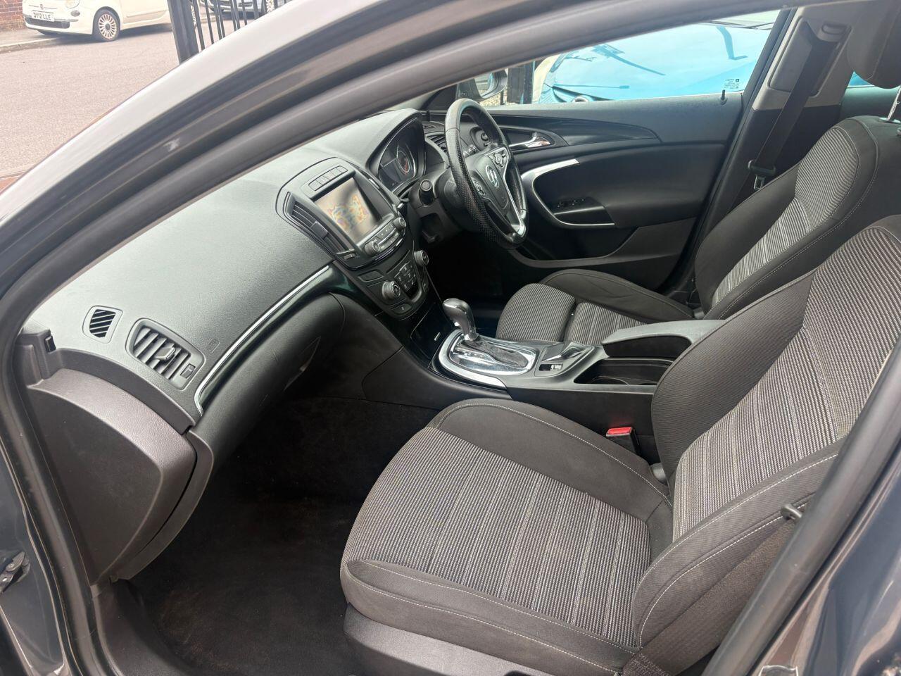 Vauxhall Insignia - Image 14
