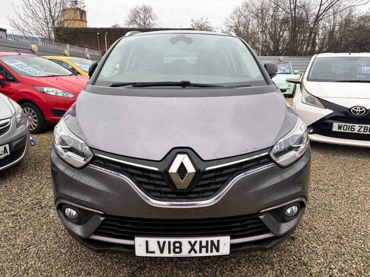 Renault Grand Scenic - Image 2
