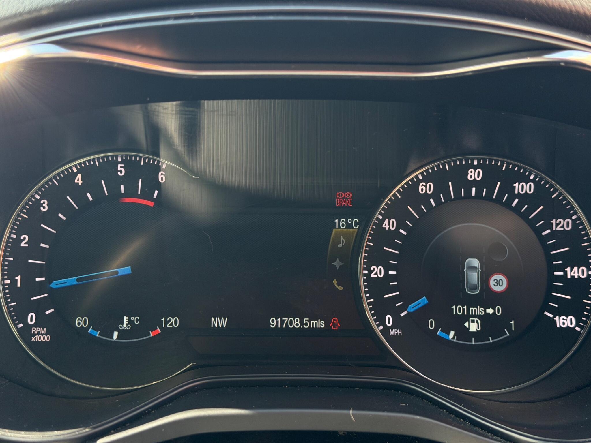 Ford Mondeo - Image 27