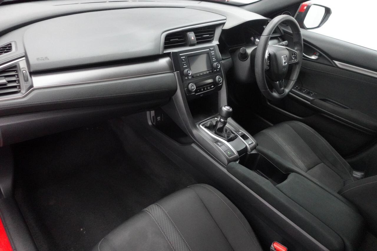 Honda Civic - Image 18