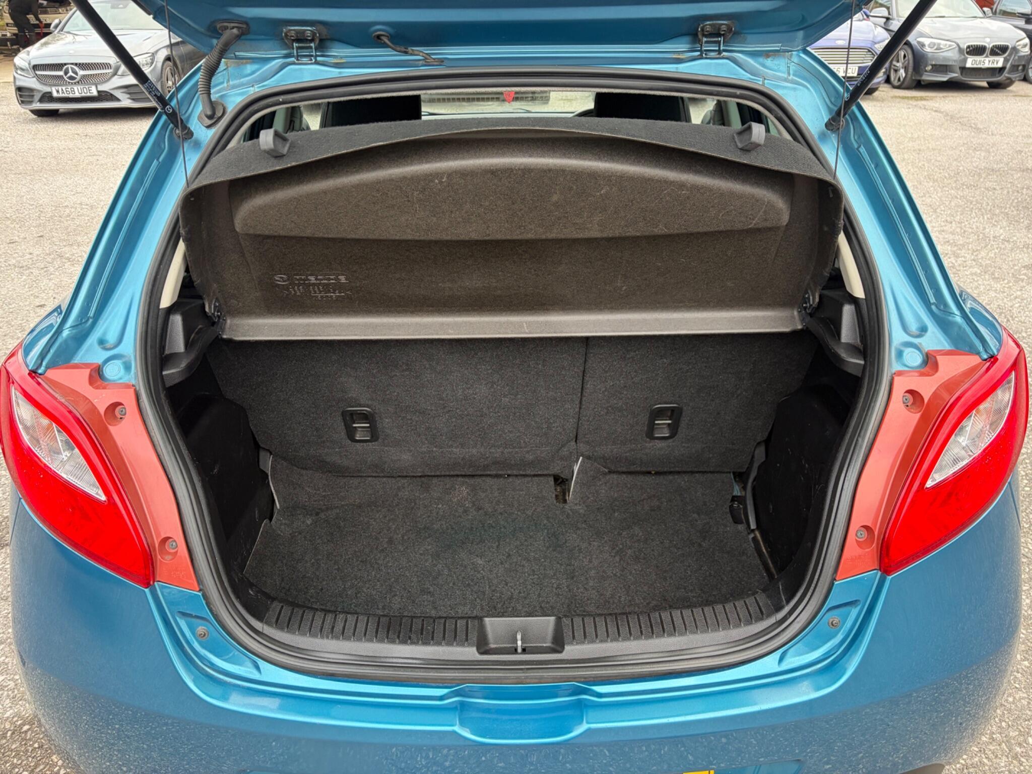 Mazda MAZDA2 - Image 28