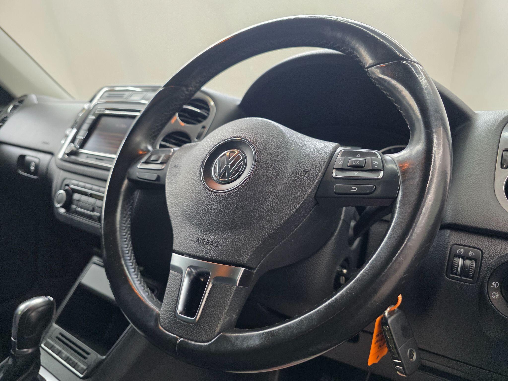 Volkswagen Tiguan - Image 11