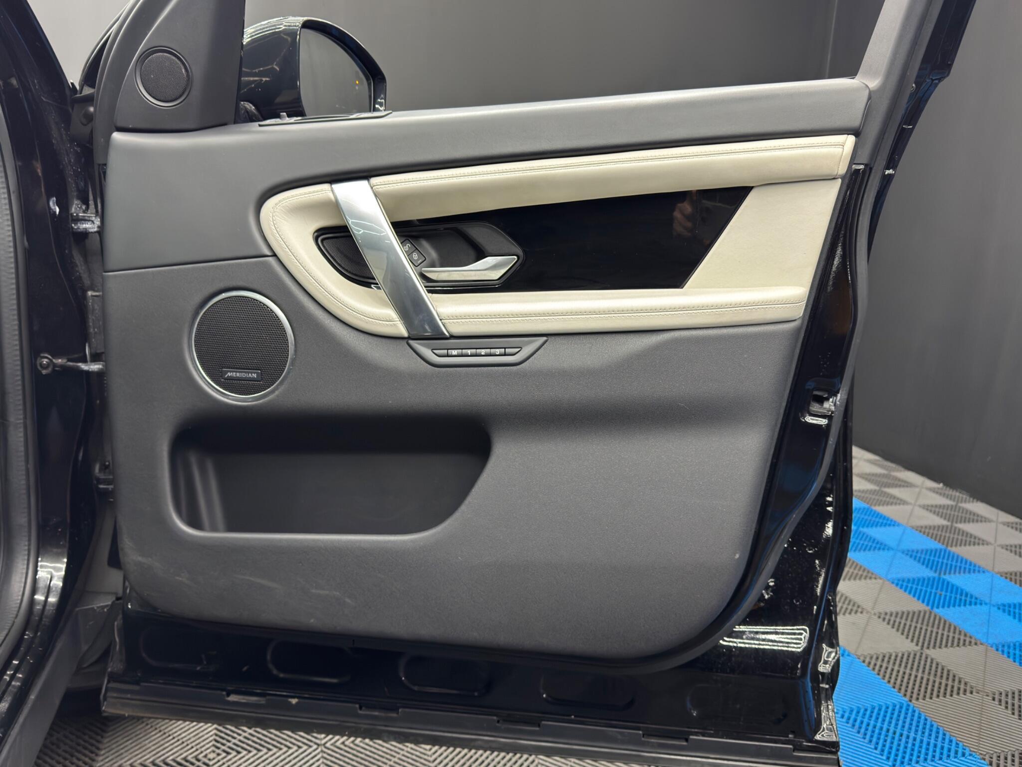 Land Rover DISCOVERY SPORT - Image 24