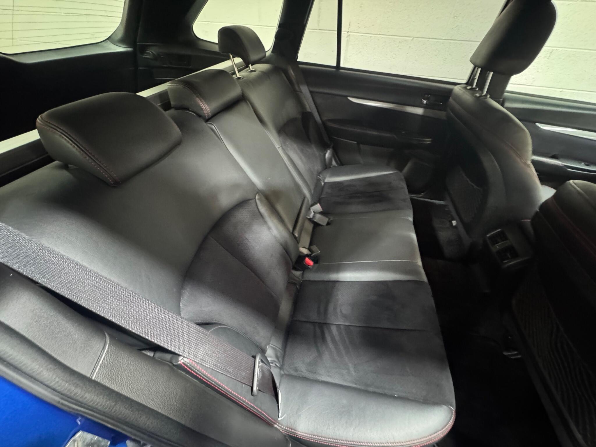 Subaru Legacy - Image 12