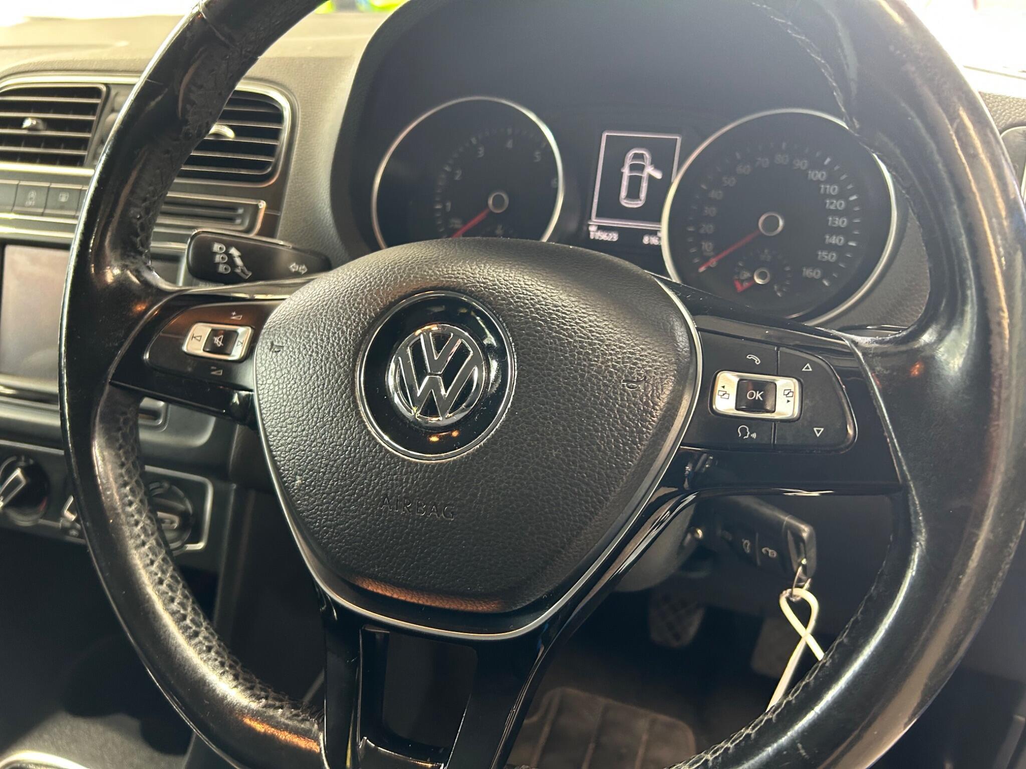 Volkswagen Polo - Image 11