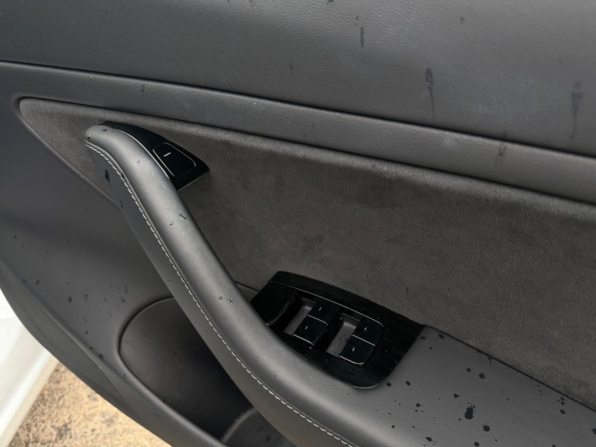 Tesla Model 3 - Image 12