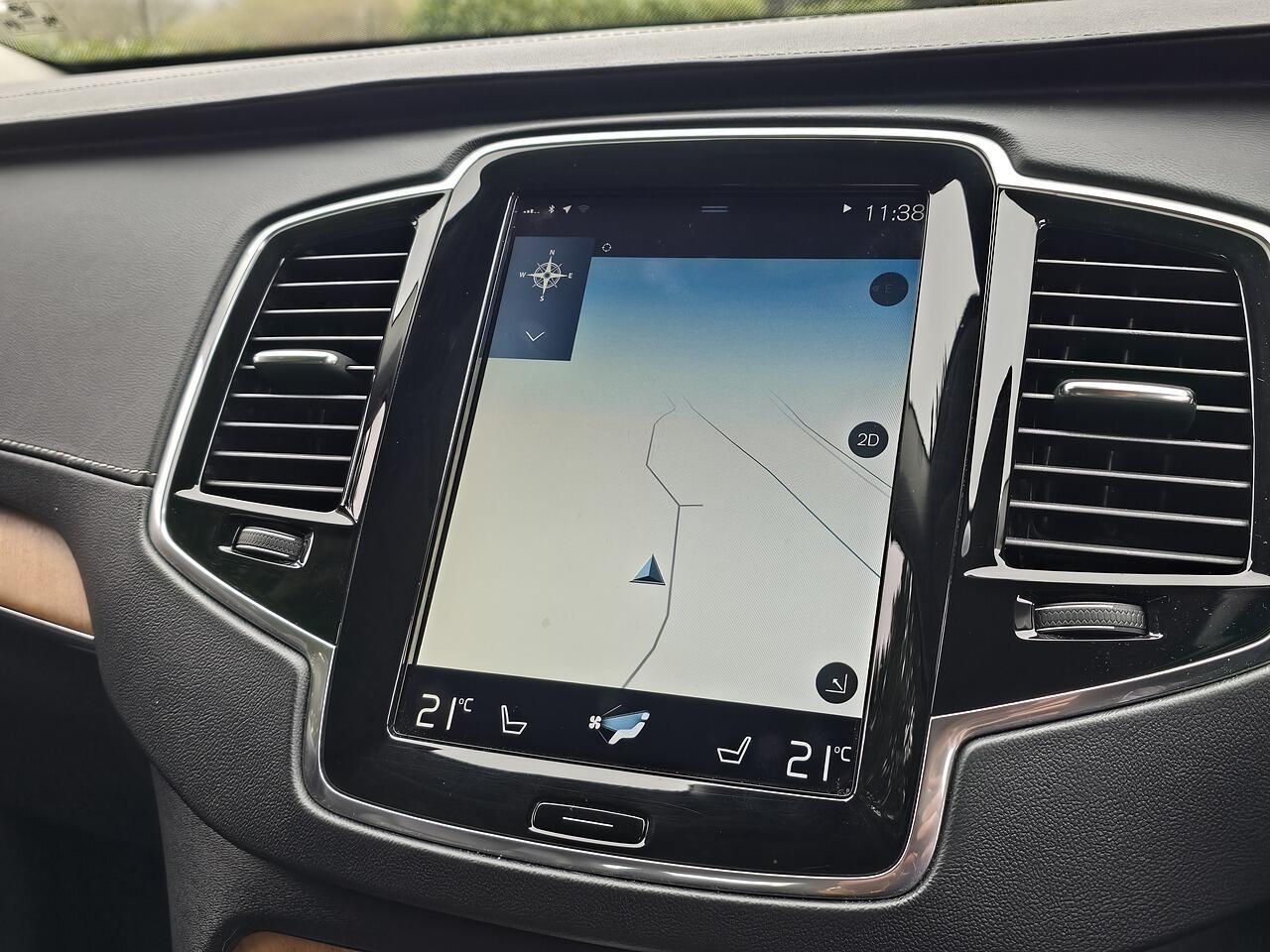 Volvo XC90 - Image 18