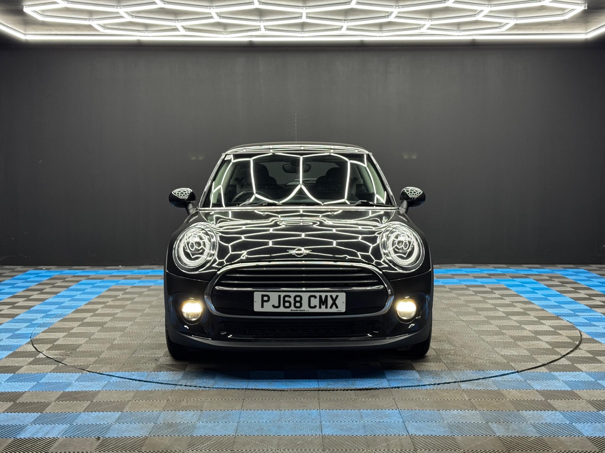 MINI Hatch - Image 2