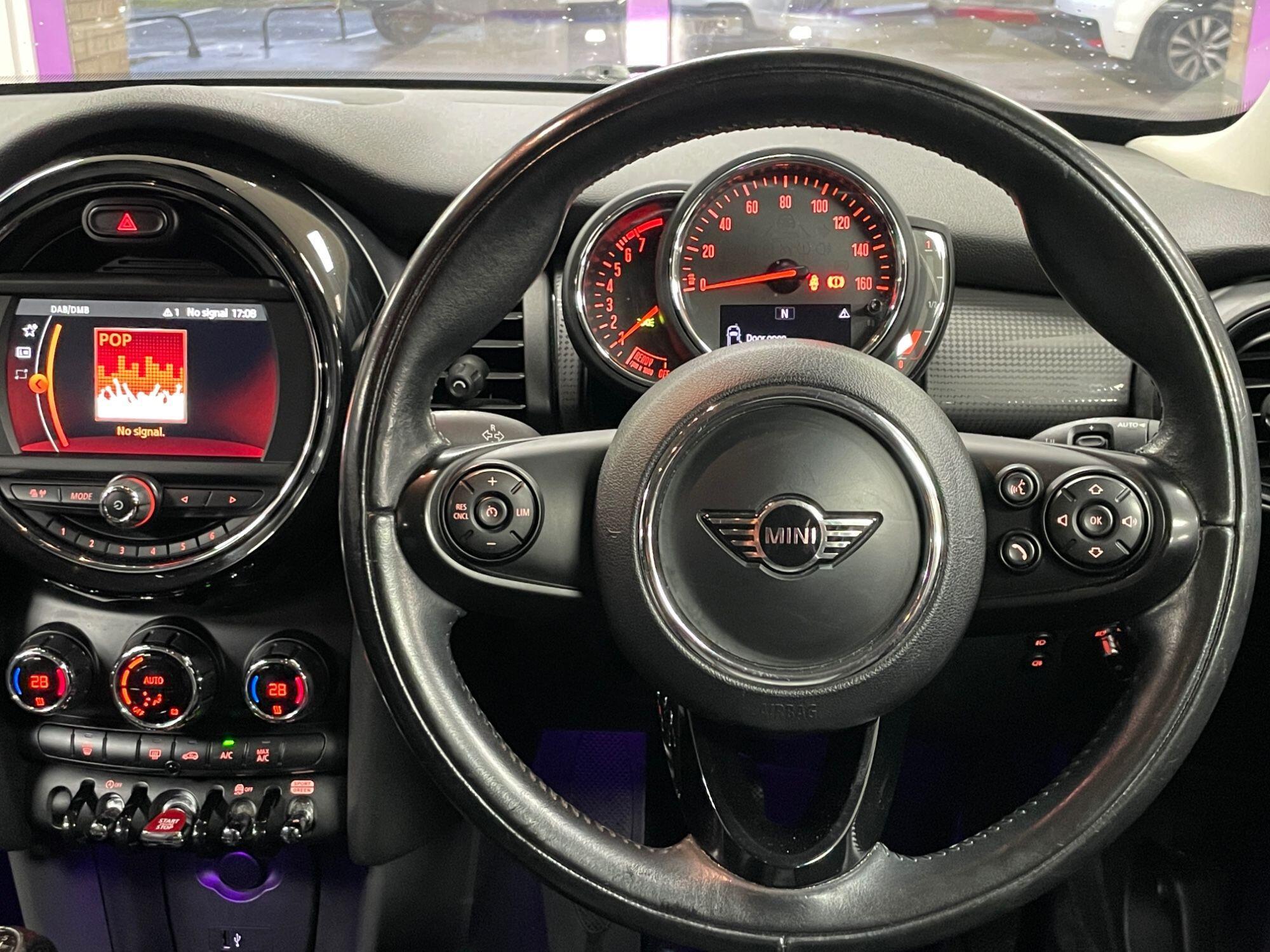 MINI Hatch - Image 34