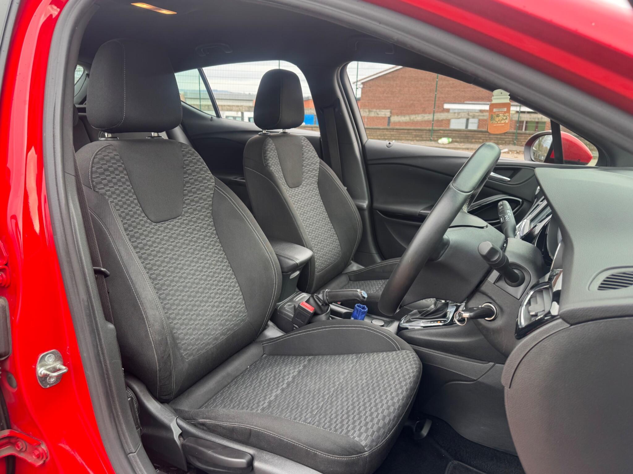 Vauxhall Astra - Image 11