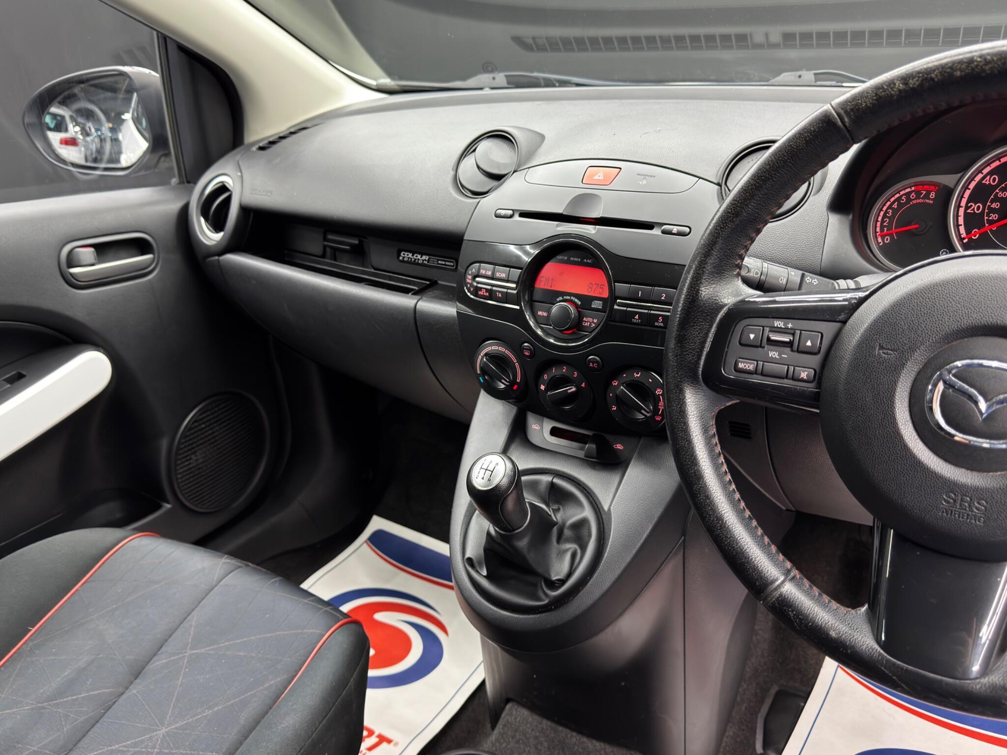 Mazda MAZDA2 - Image 21